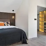 New Elviria Penthouse W Stunning Sea Views!