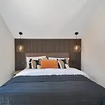 New Elviria Penthouse W Stunning Sea Views!