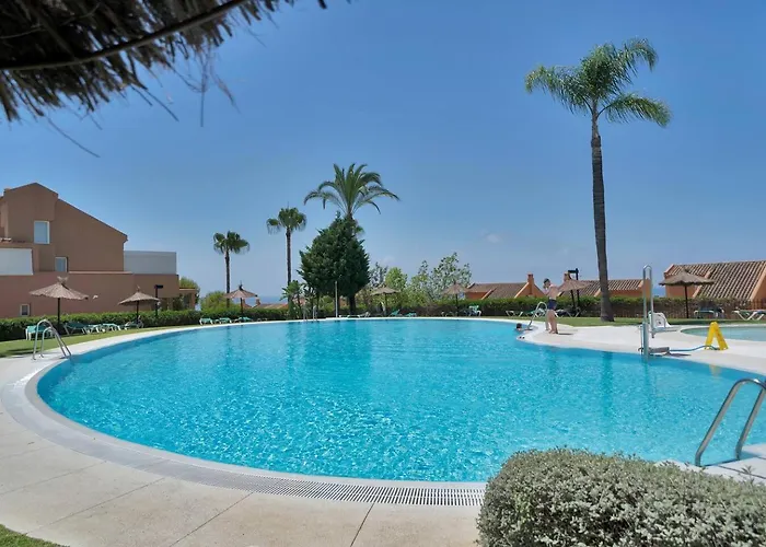 Apartamento New Elviria Penthouse W Stunning Sea Views! *