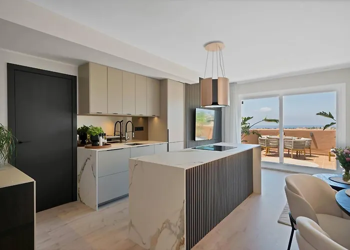 New Elviria Penthouse W Stunning Sea Views! Apartamento Marbella