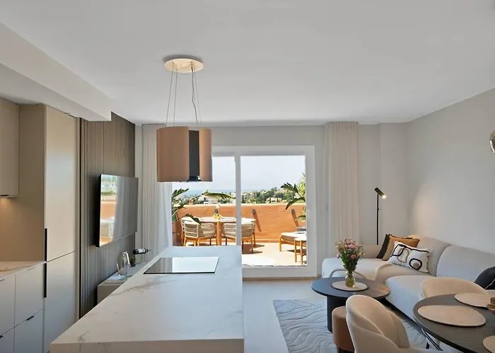 New Elviria Penthouse W Stunning Sea Views! Marbella