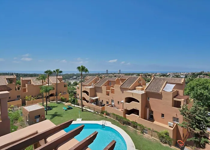 New Elviria Penthouse W Stunning Sea Views! Marbella