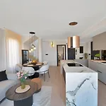 New Elviria Penthouse W Stunning Sea Views!