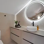 New Elviria Penthouse W Stunning Sea Views! Apartment *