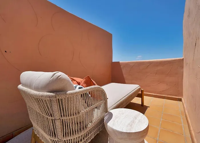 Apartmán New Elviria Penthouse W Stunning Sea Views! *