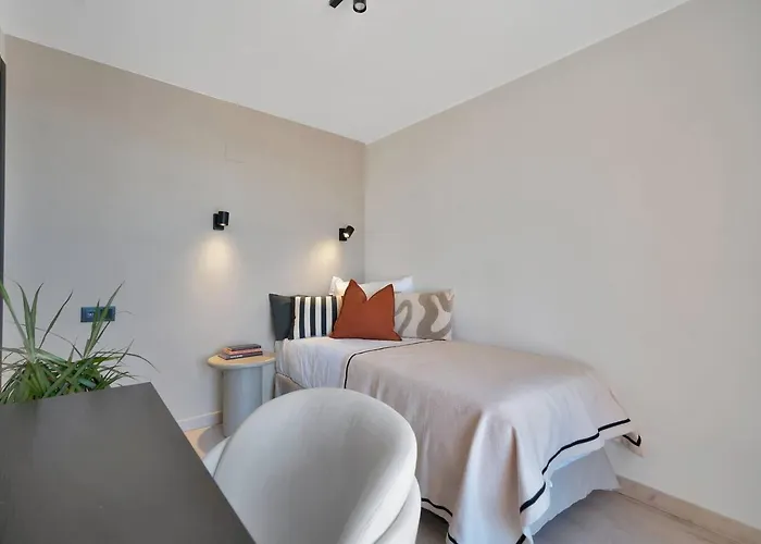 New Elviria Penthouse W Stunning Sea Views!
