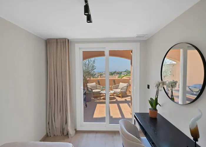アパート New Elviria Penthouse W Stunning Sea Views!