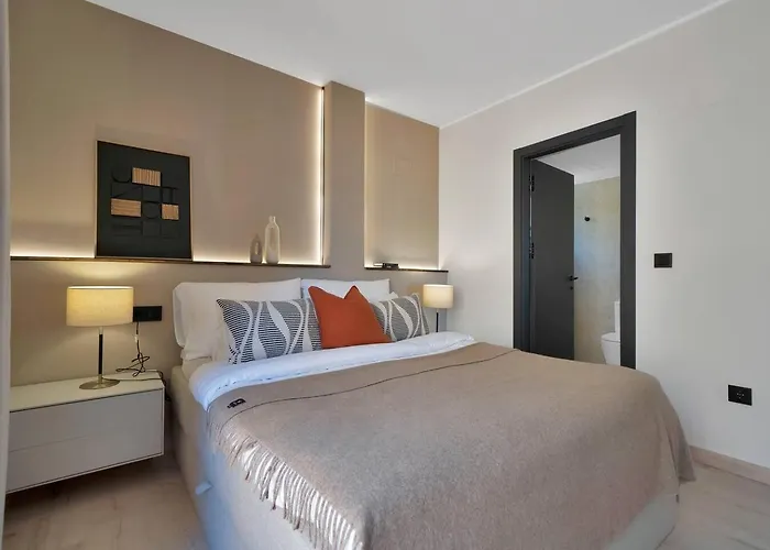 New Elviria Penthouse W Stunning Sea Views! アパート マルベーリャ