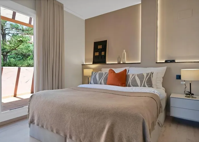 New Elviria Penthouse W Stunning Sea Views! * Marbella